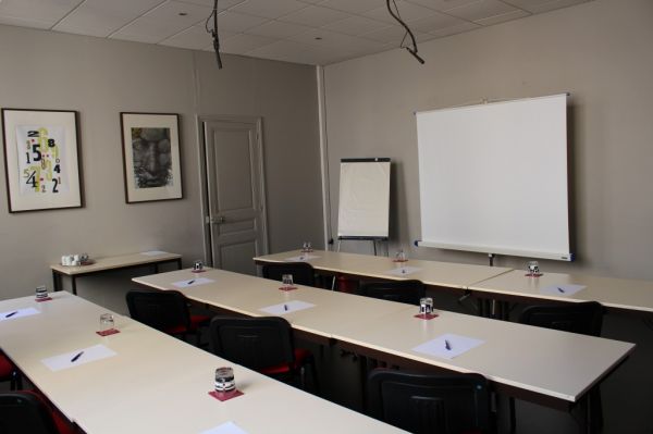 Nettoyage d'une salle de formation à 13005 Marseille